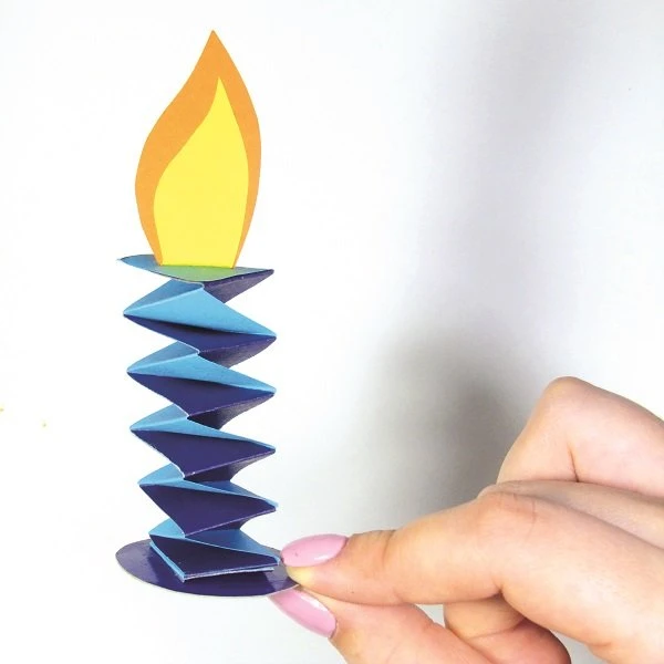 Приборкуємо вогонь на папері разом з дошкільниками Нетрадиційні техніки малювання вогню в ДНЗ