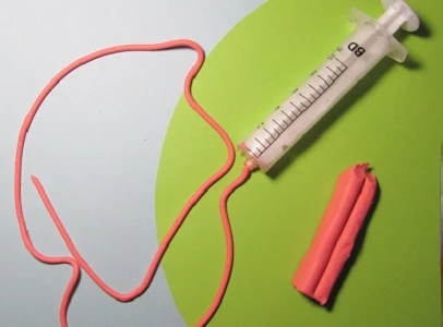 Пластилінографія в ДНЗ - джгутики Пластилінографія в ДНЗ - джгутики