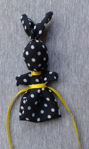 Як швидко з дитиною виготовити іграшку-забавлянку Як швидко з дитиною виготовити іграшку-забавлянку