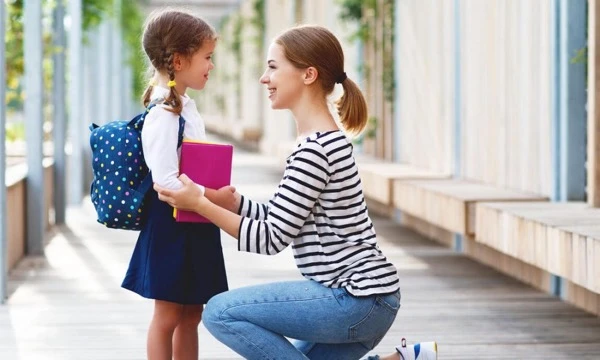 Повернення жінок з дітьми з-за кордону