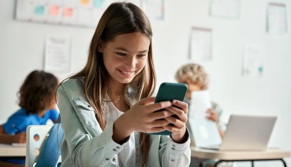 Використання смартфонів у школах